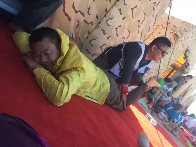 商学院戈壁徒步