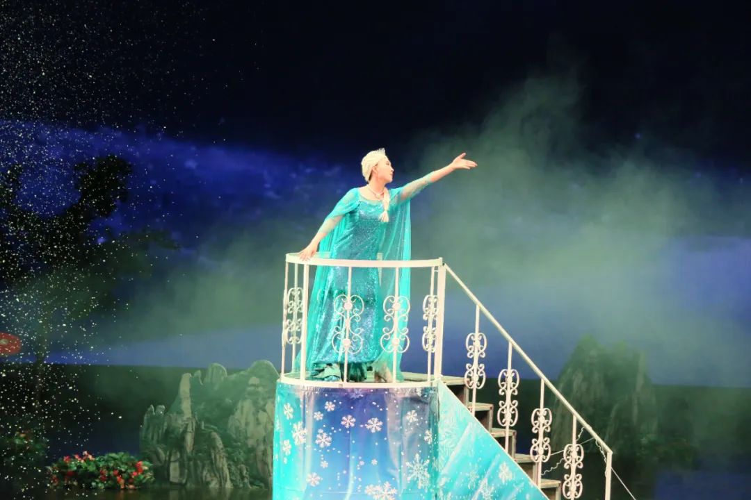 敦煌大剧院《冰雪奇缘之冰雪女王》
